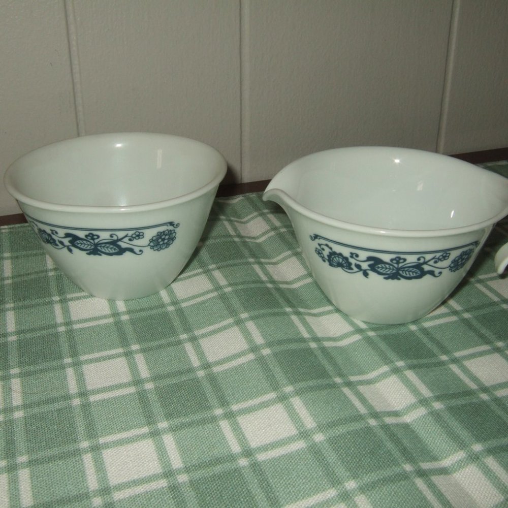 CORELLE VINTAGE SUGAR BOWL AND CREAMER